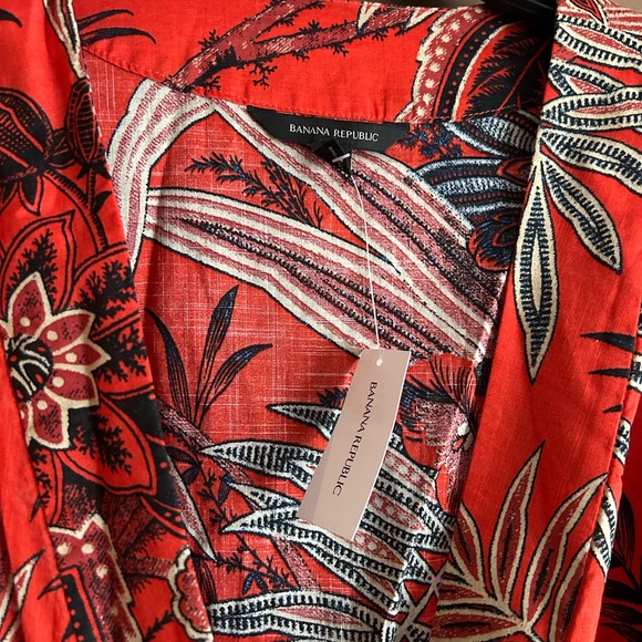 Banana Republic Wrap Top - Picture 2 of 4